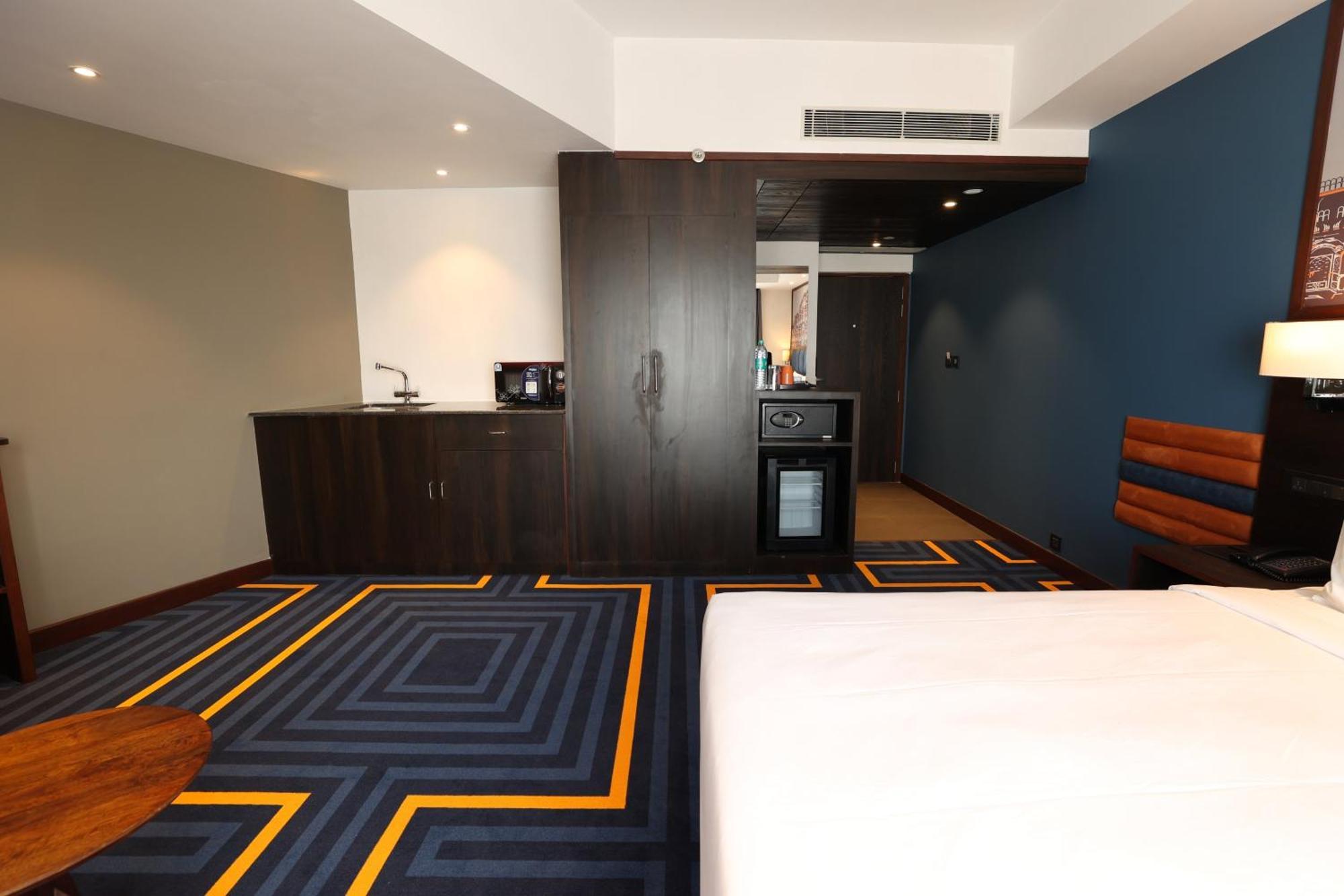 Holiday Inn Express & Suites Jaipur Gopalpura Exterior foto