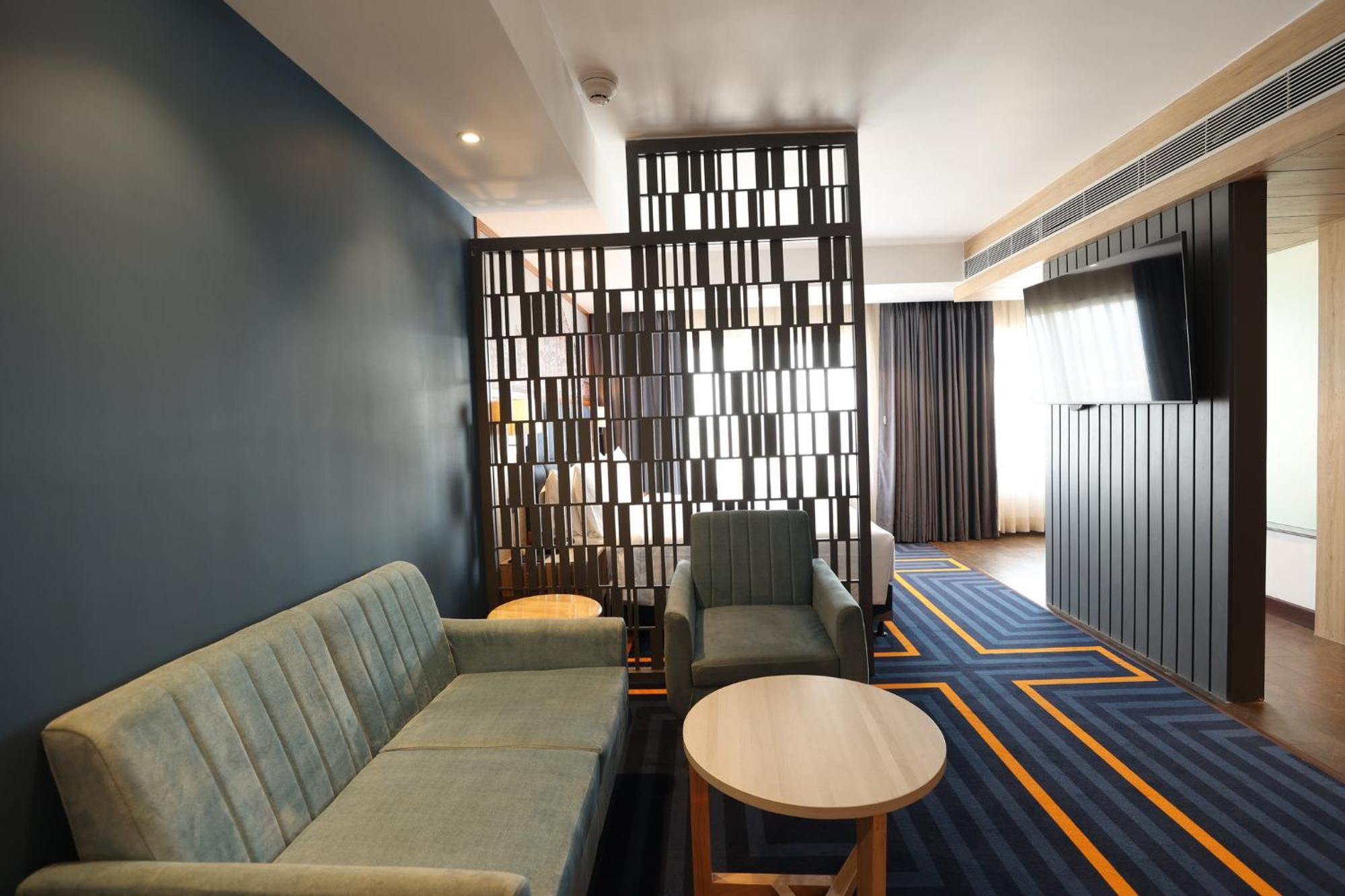 Holiday Inn Express & Suites Jaipur Gopalpura Exterior foto