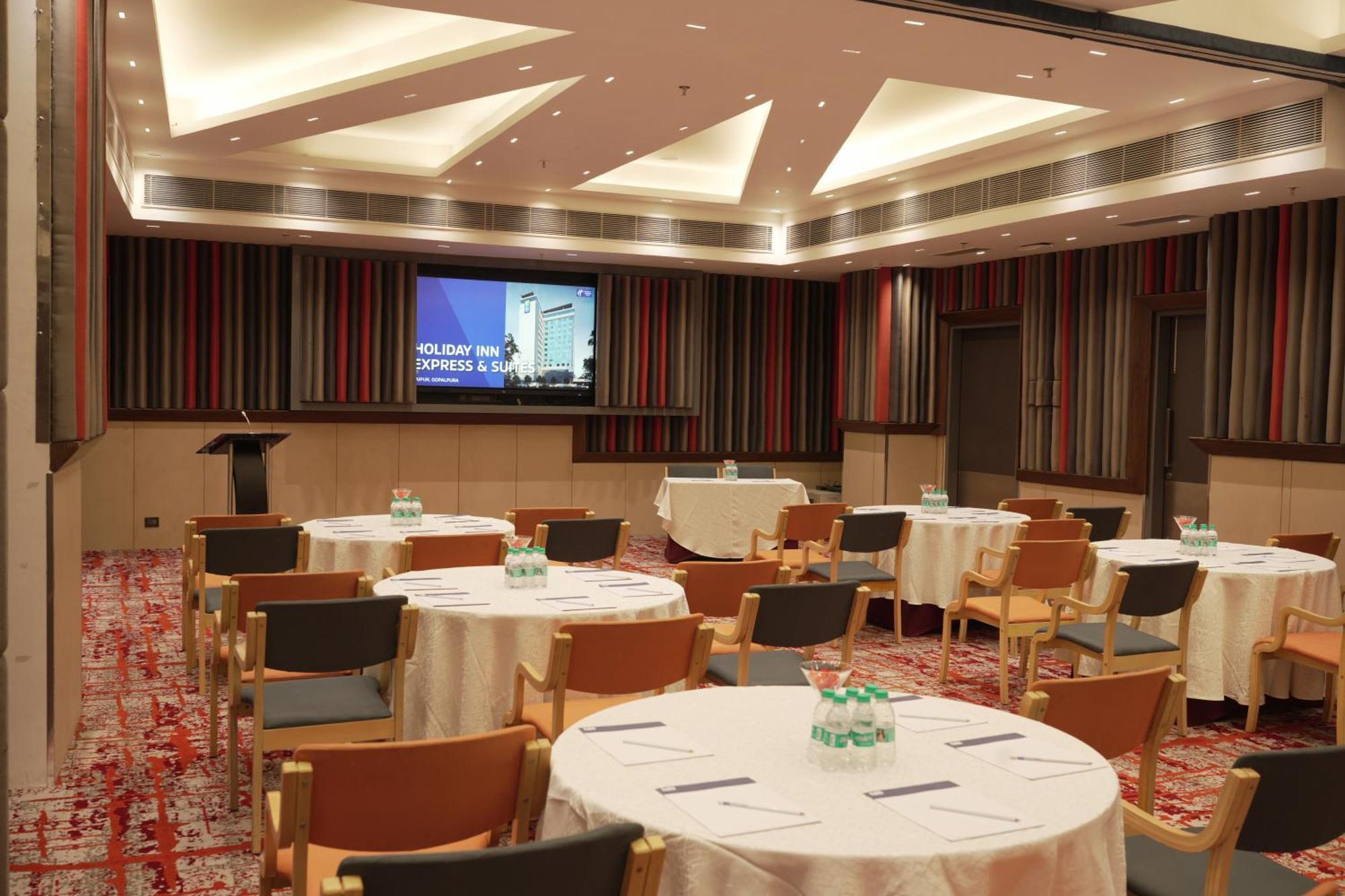 Holiday Inn Express & Suites Jaipur Gopalpura Exterior foto